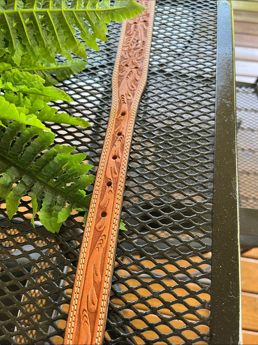 Montana Silversmith Hand Tooled Leather Belt Size 28